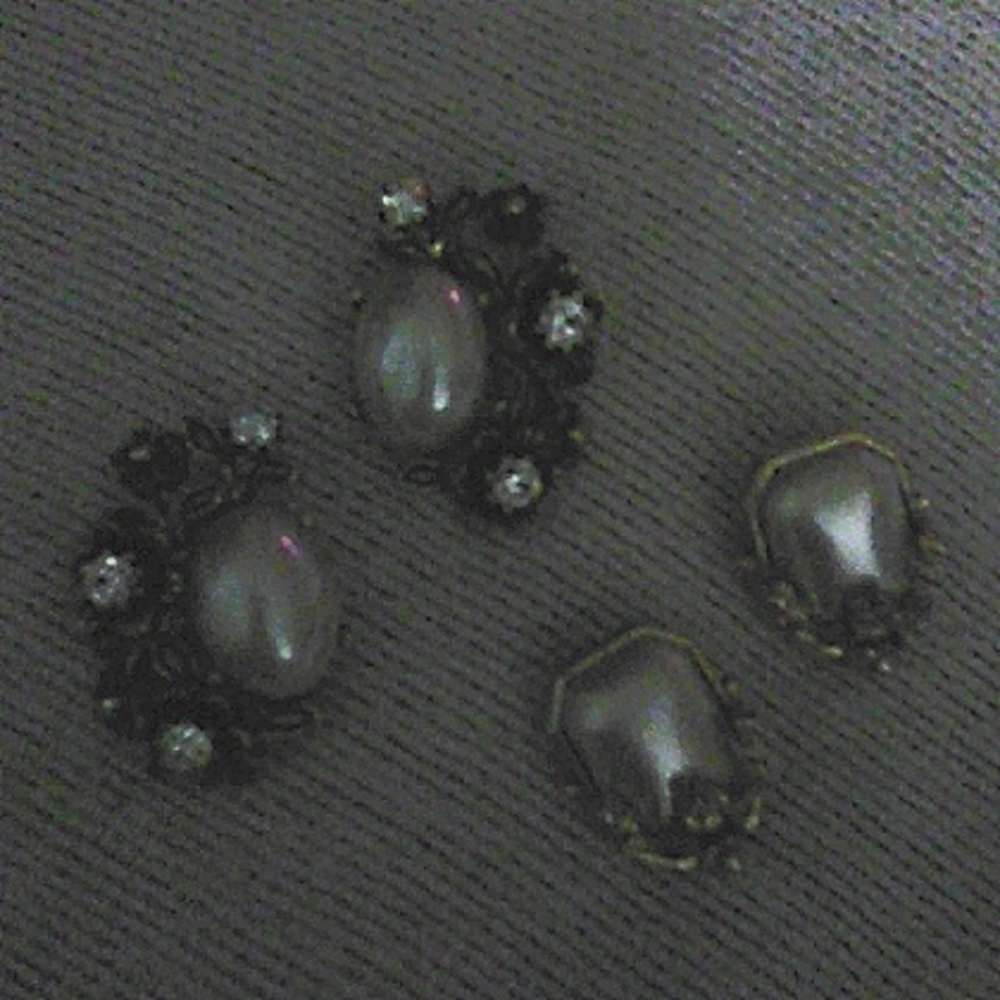 Vintage pearl earnings